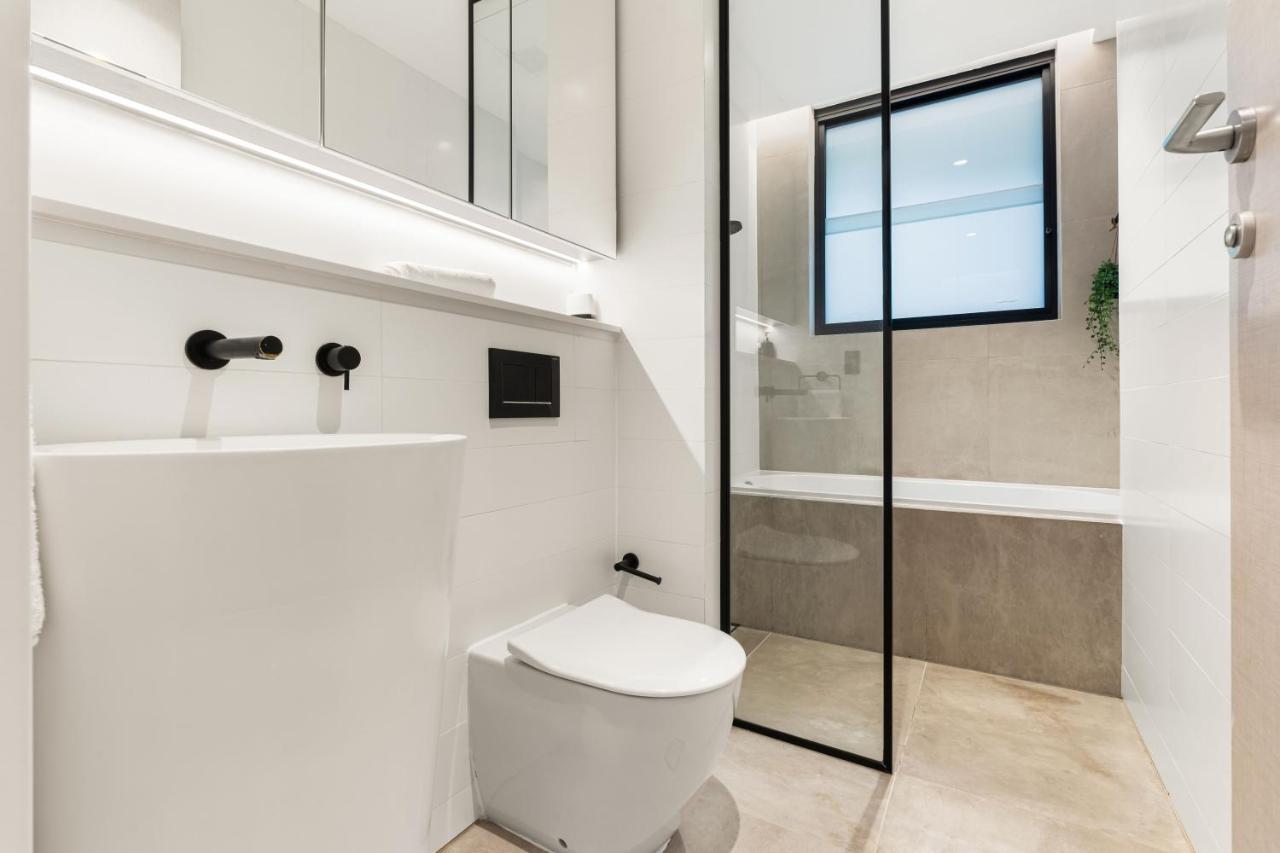 Modern 1Br Abode With Courtyard Steps To The Beach سيدني المظهر الخارجي الصورة